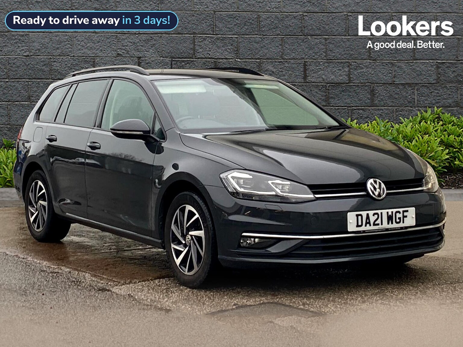 Main listing image - Volkswagen Golf Estate