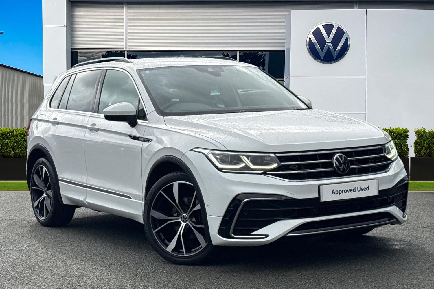 Main listing image - Volkswagen Tiguan