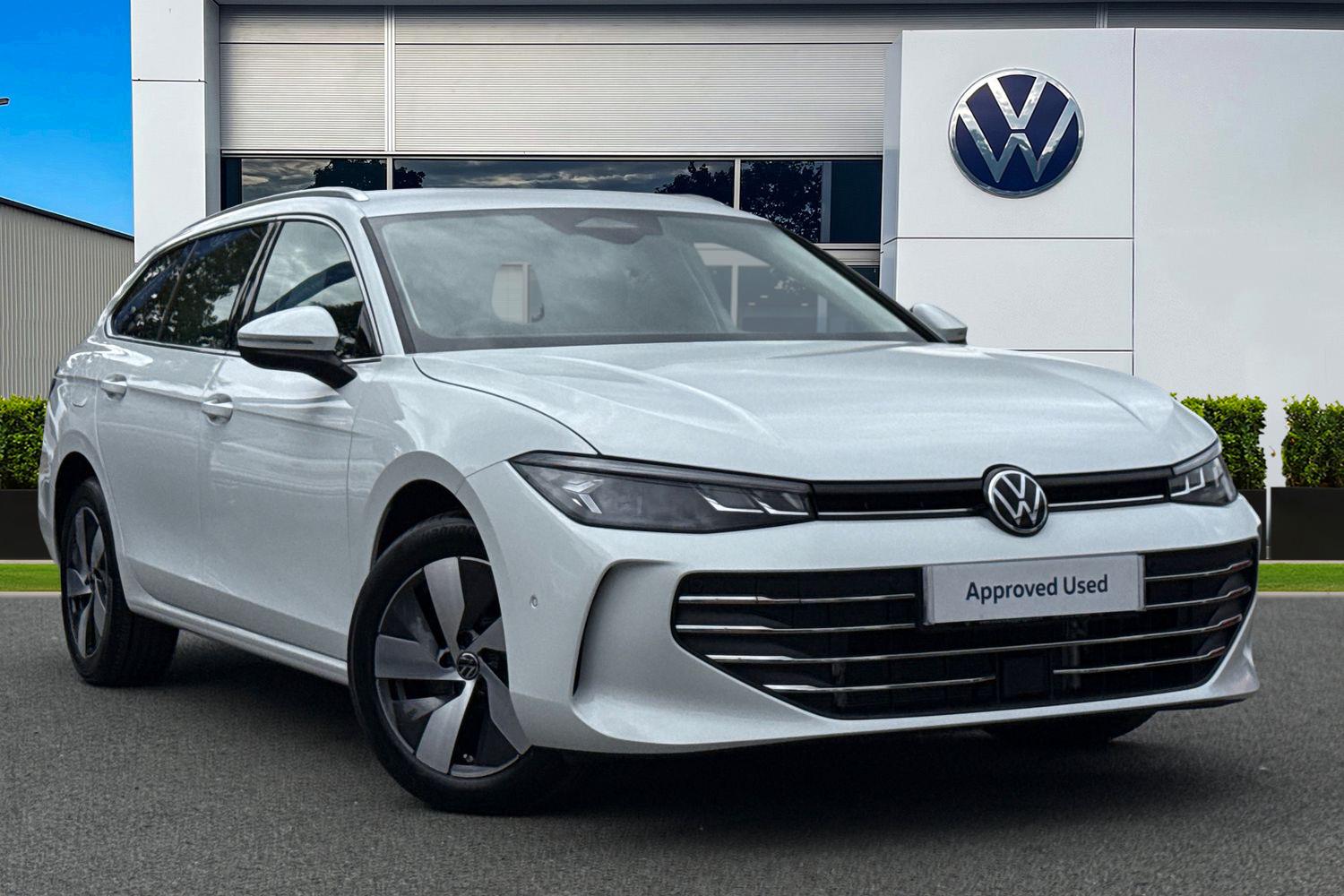 Main listing image - Volkswagen Passat Estate