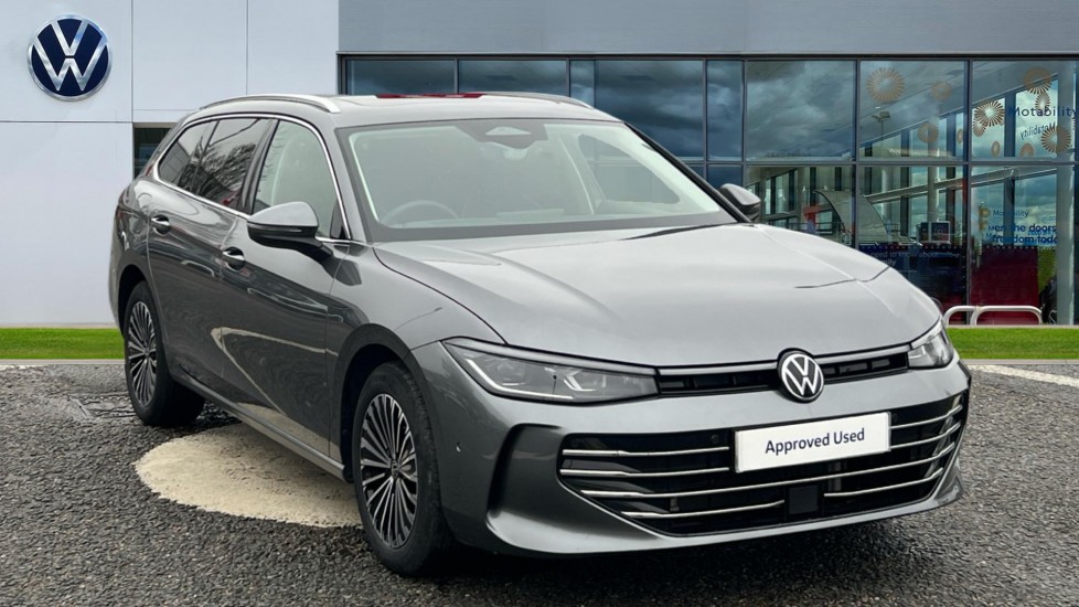 Main listing image - Volkswagen Passat Estate