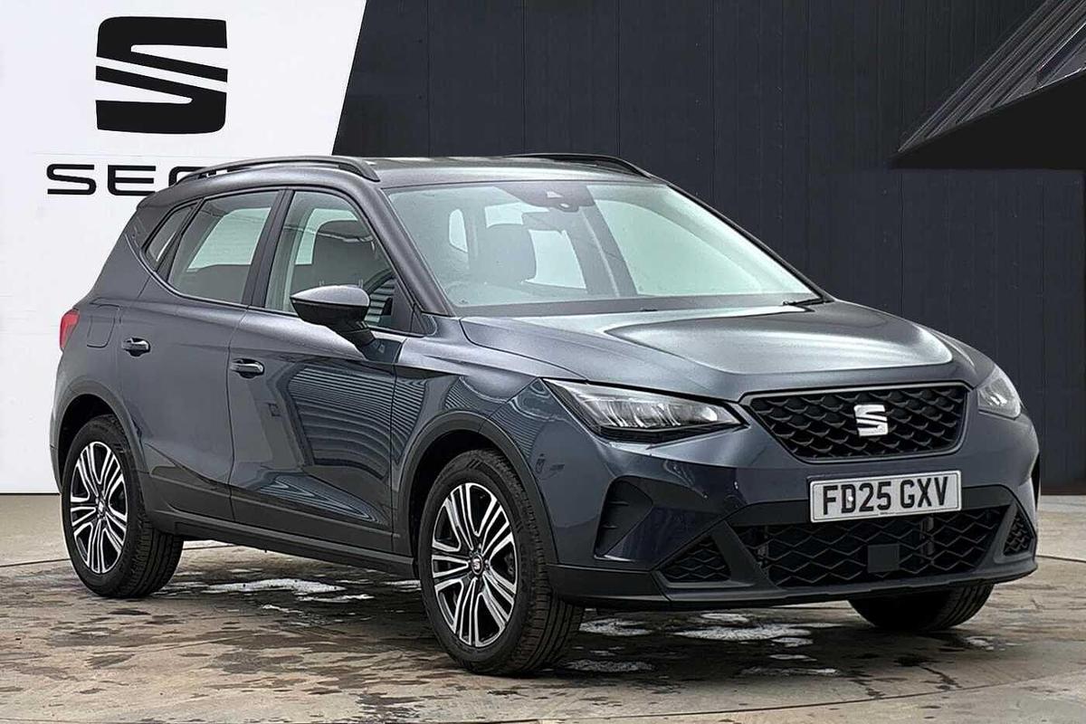 Main listing image - SEAT Arona