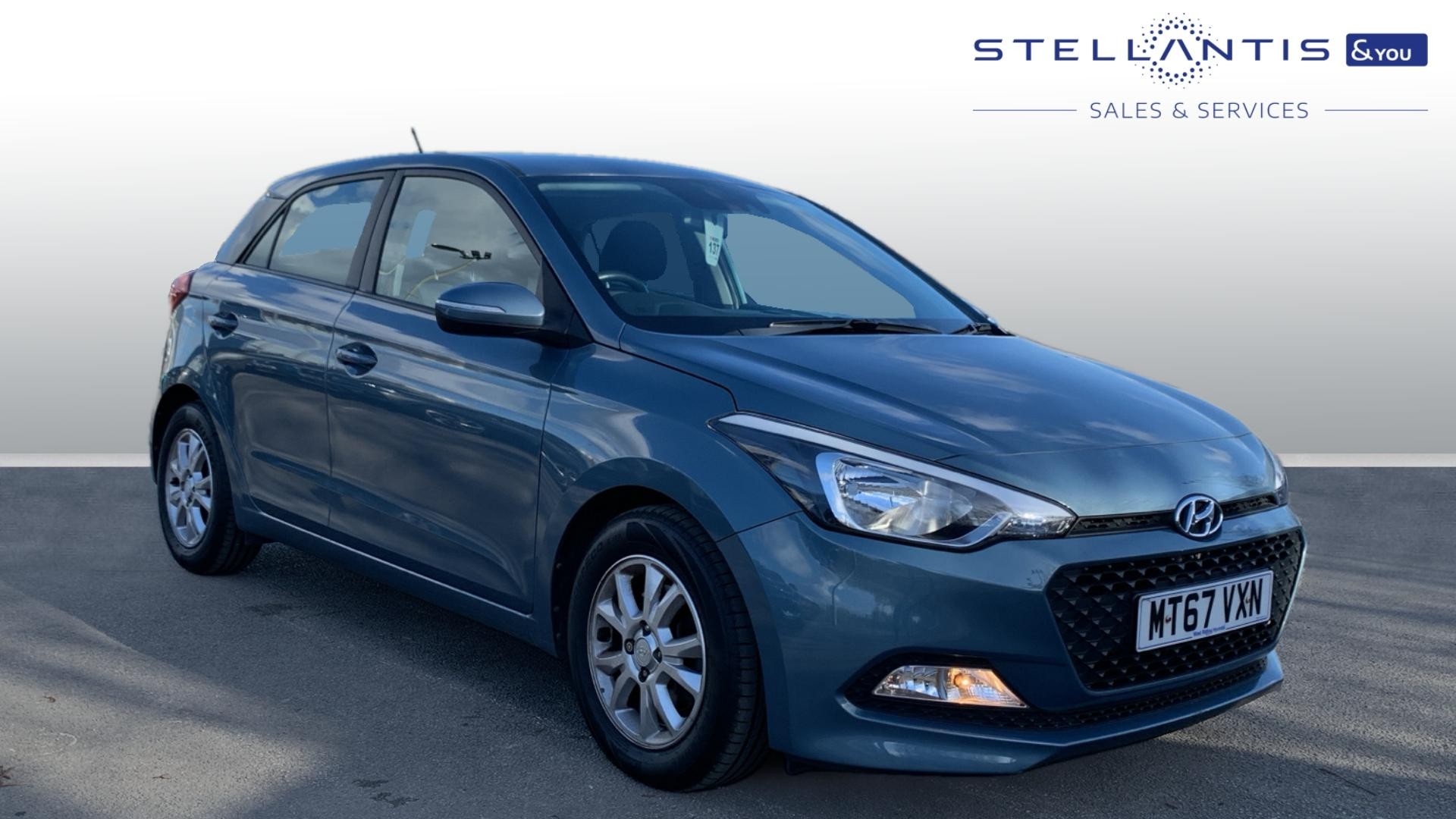 Main listing image - Hyundai i20