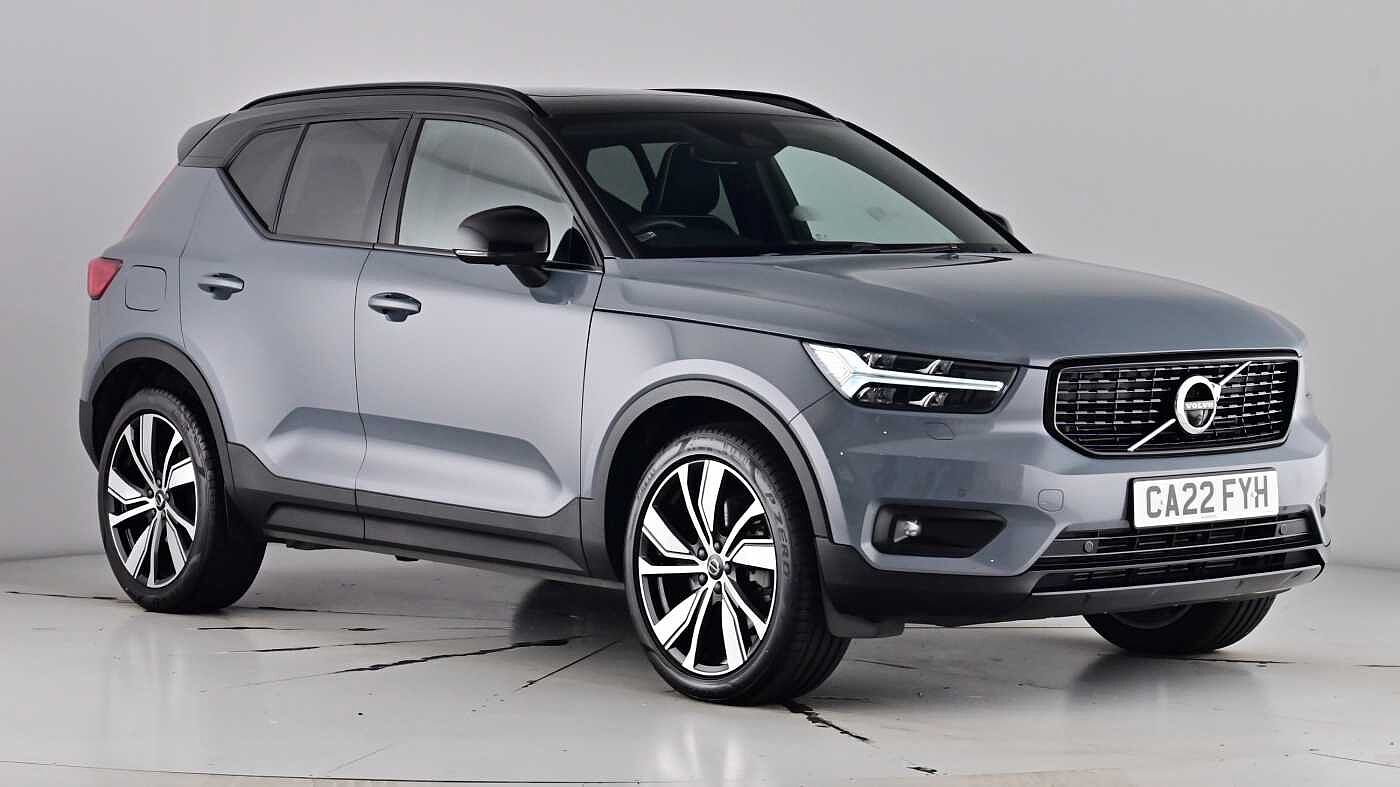 Main listing image - Volvo XC40 Recharge