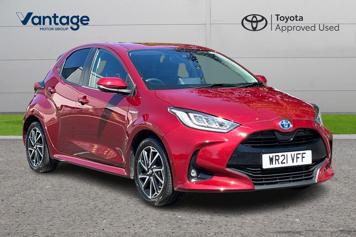 Main listing image - Toyota Yaris