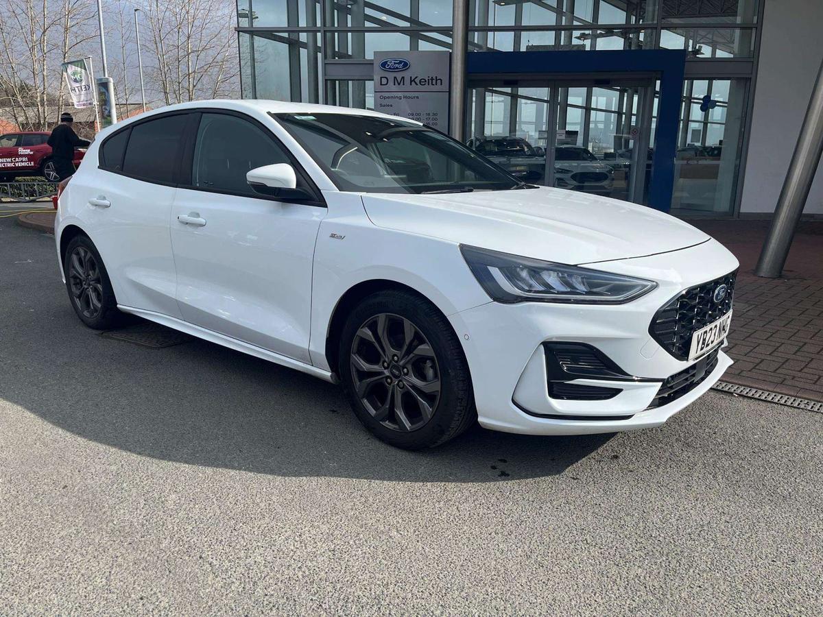 Main listing image - Ford Focus