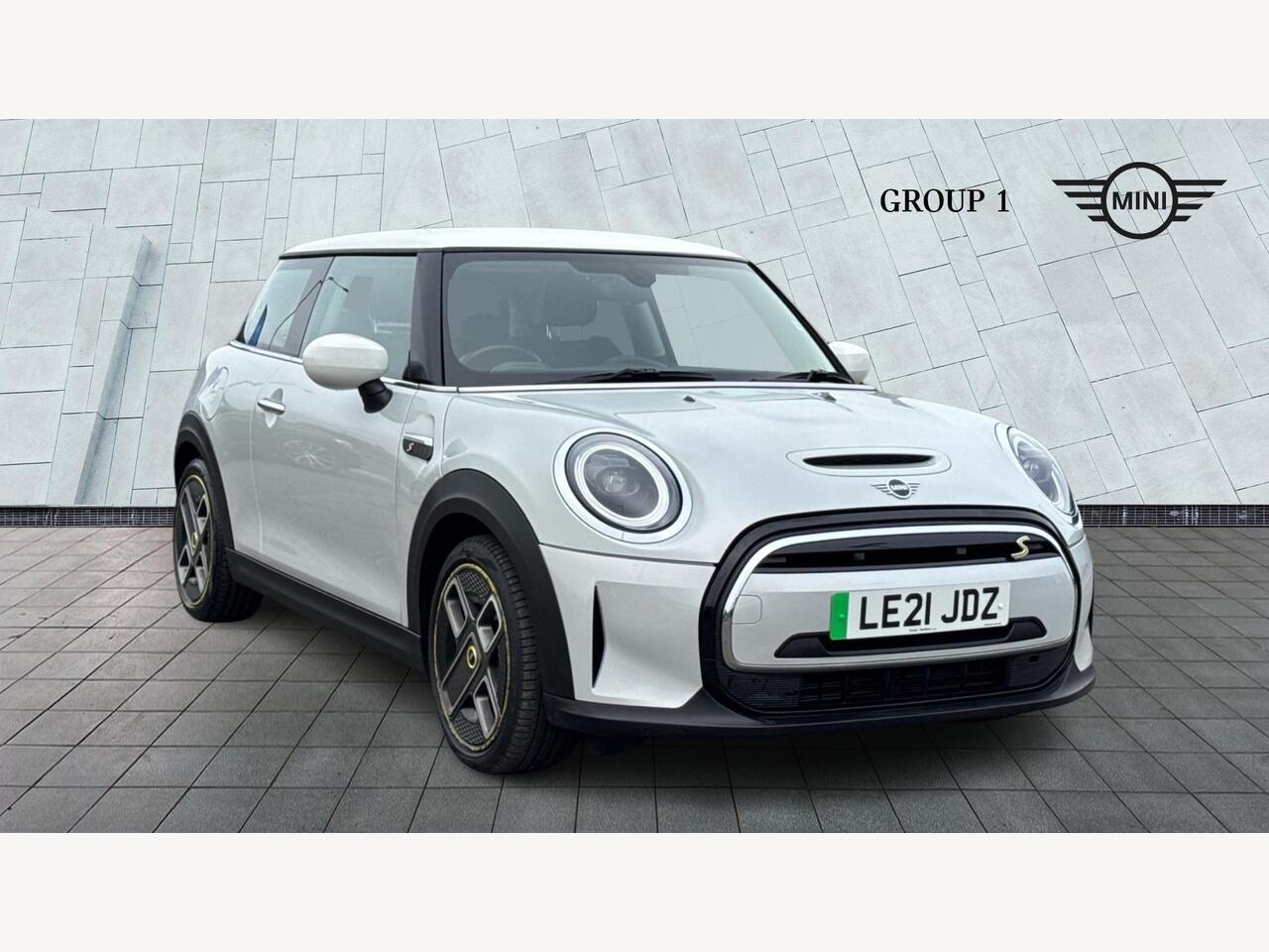 Main listing image - MINI Hatchback