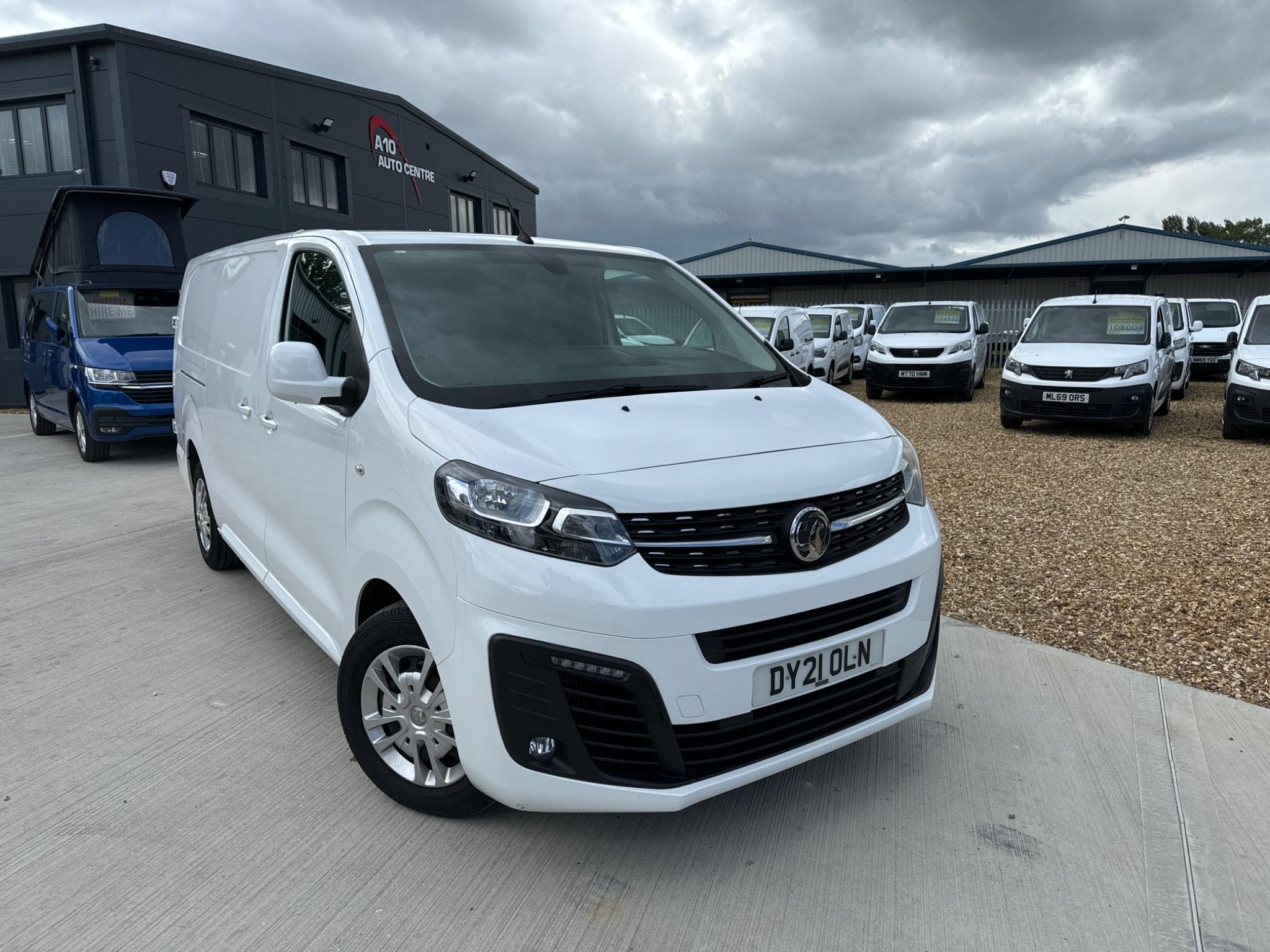 Main listing image - Vauxhall Vivaro