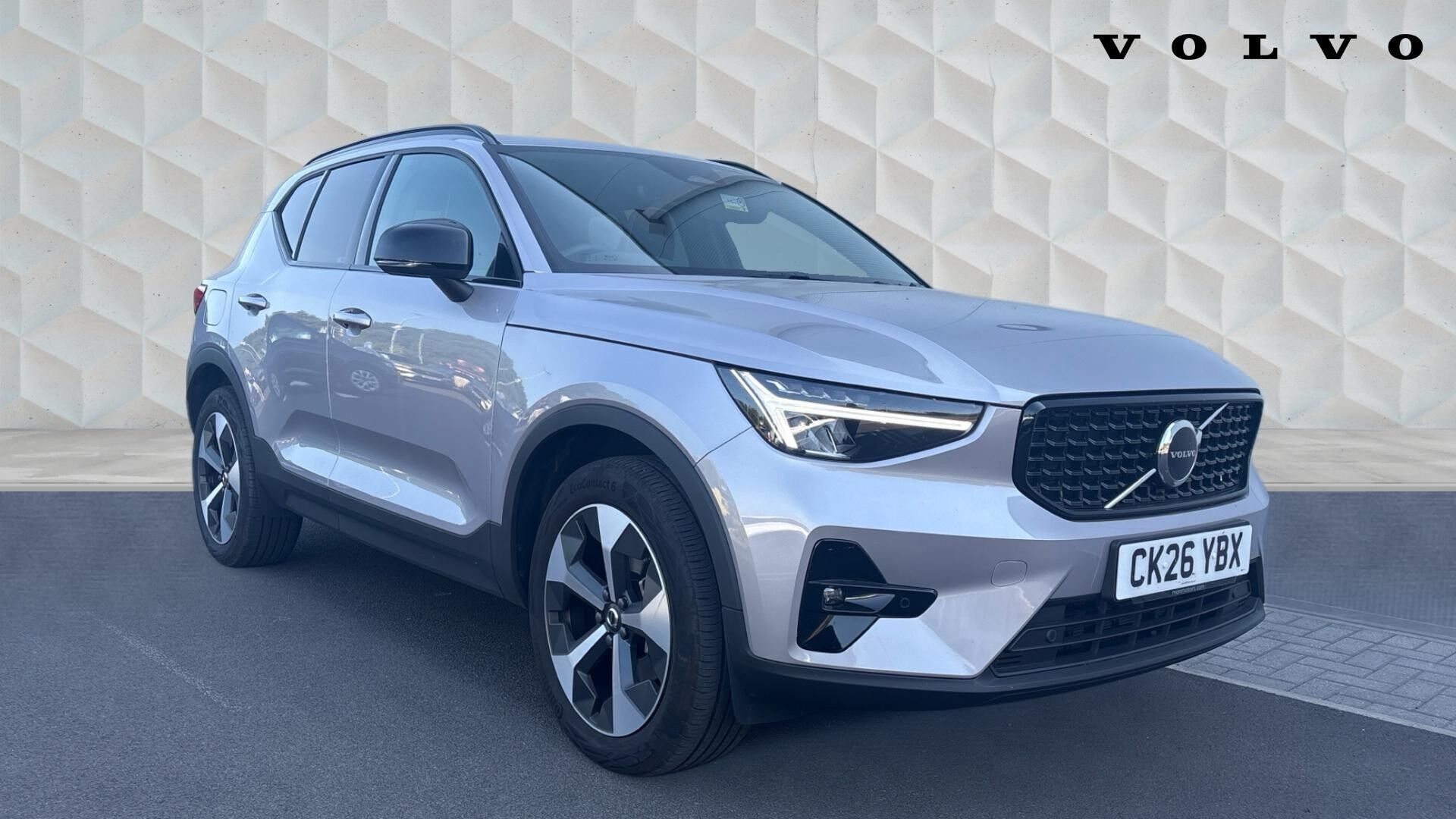 Main listing image - Volvo XC40