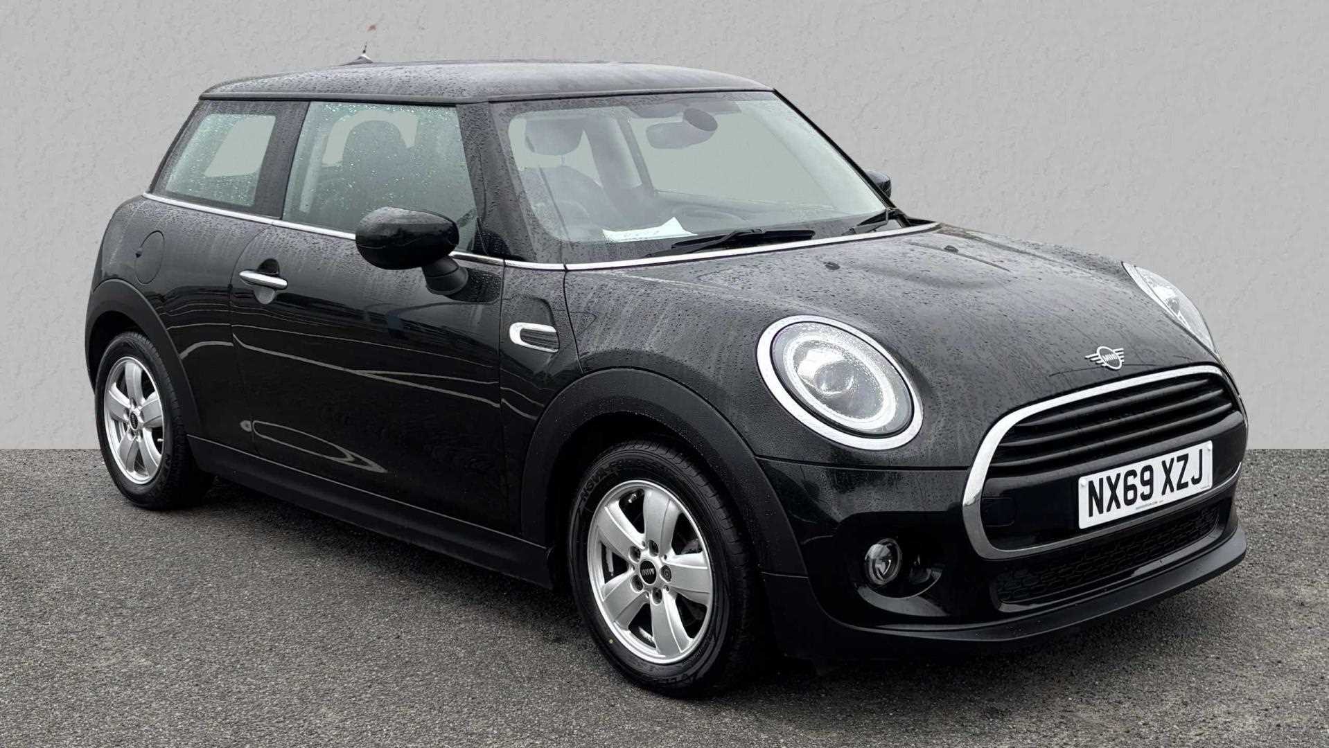 Main listing image - MINI Hatchback
