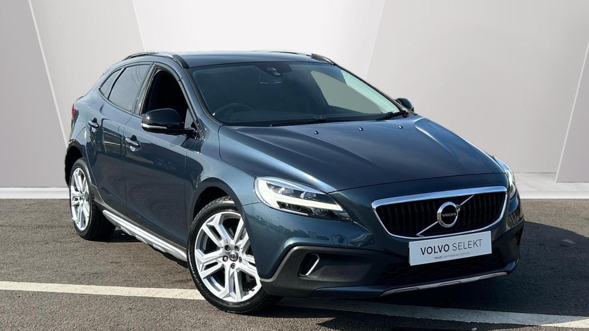 Main listing image - Volvo V40 Cross Country