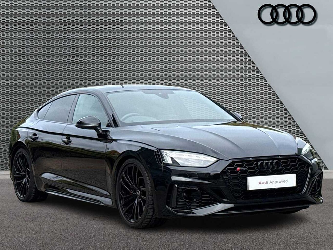 Main listing image - Audi TT S