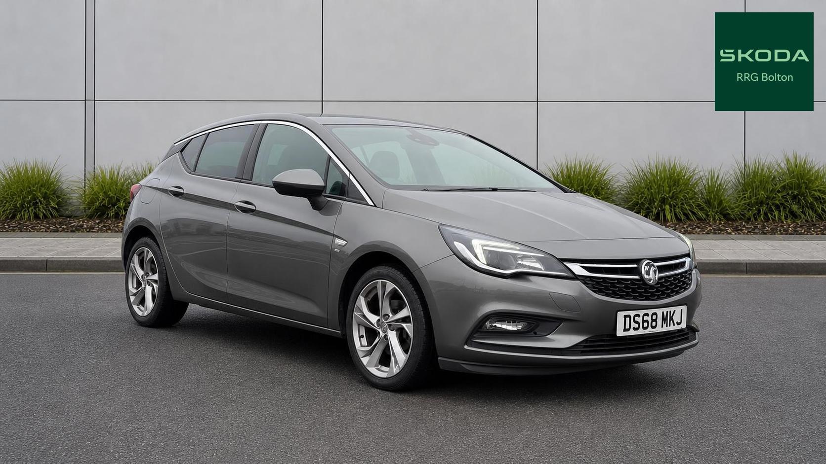 Main listing image - Vauxhall Astra