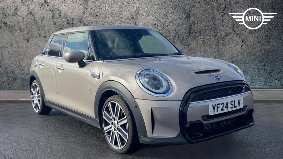 Main listing image - MINI Hatchback 5dr