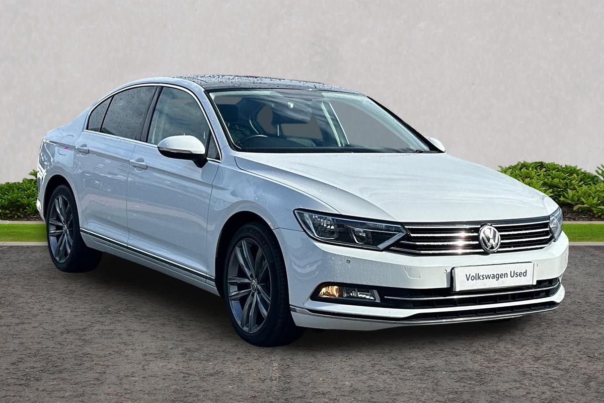 Main listing image - Volkswagen Passat