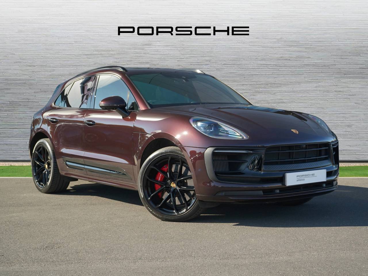 Main listing image - Porsche Macan