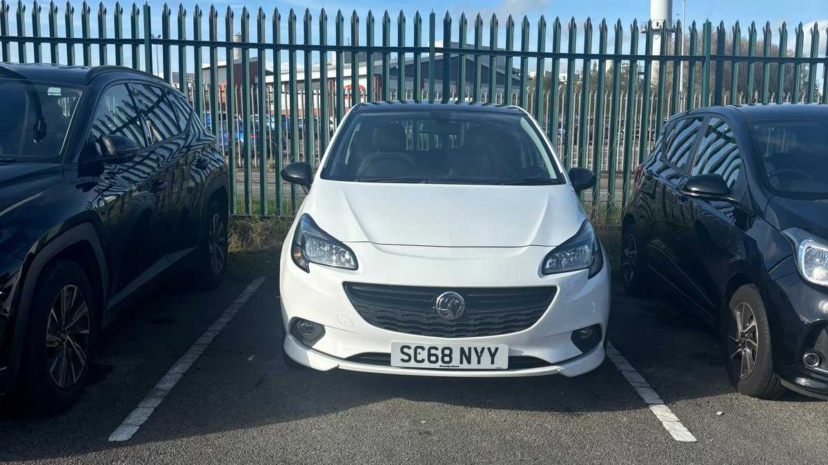 Main listing image - Vauxhall Corsa