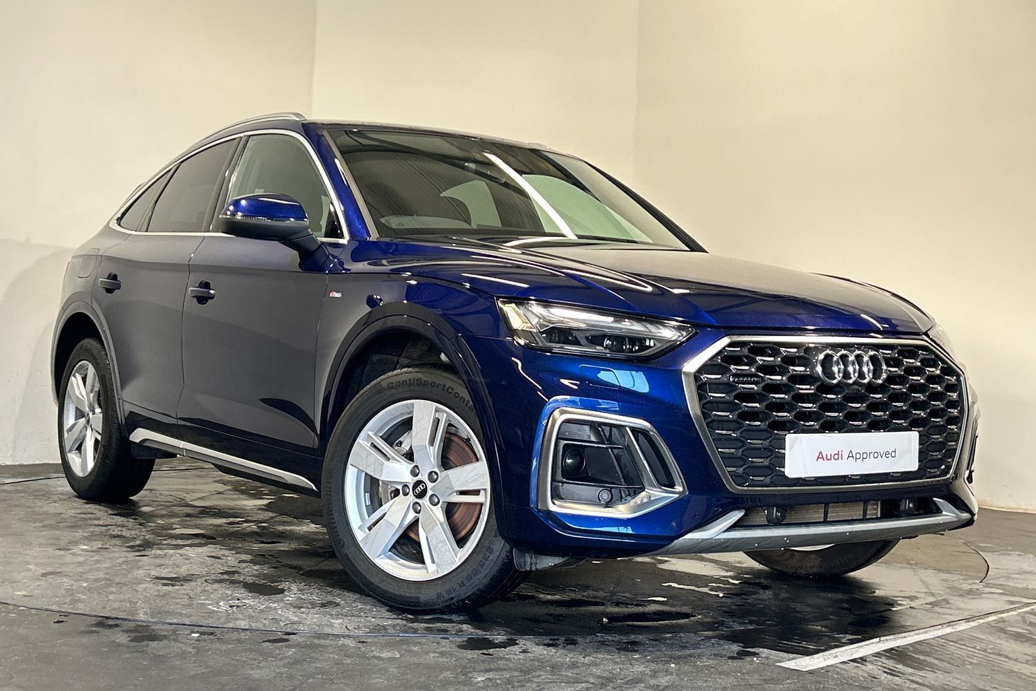 Main listing image - Audi Q5 Sportback