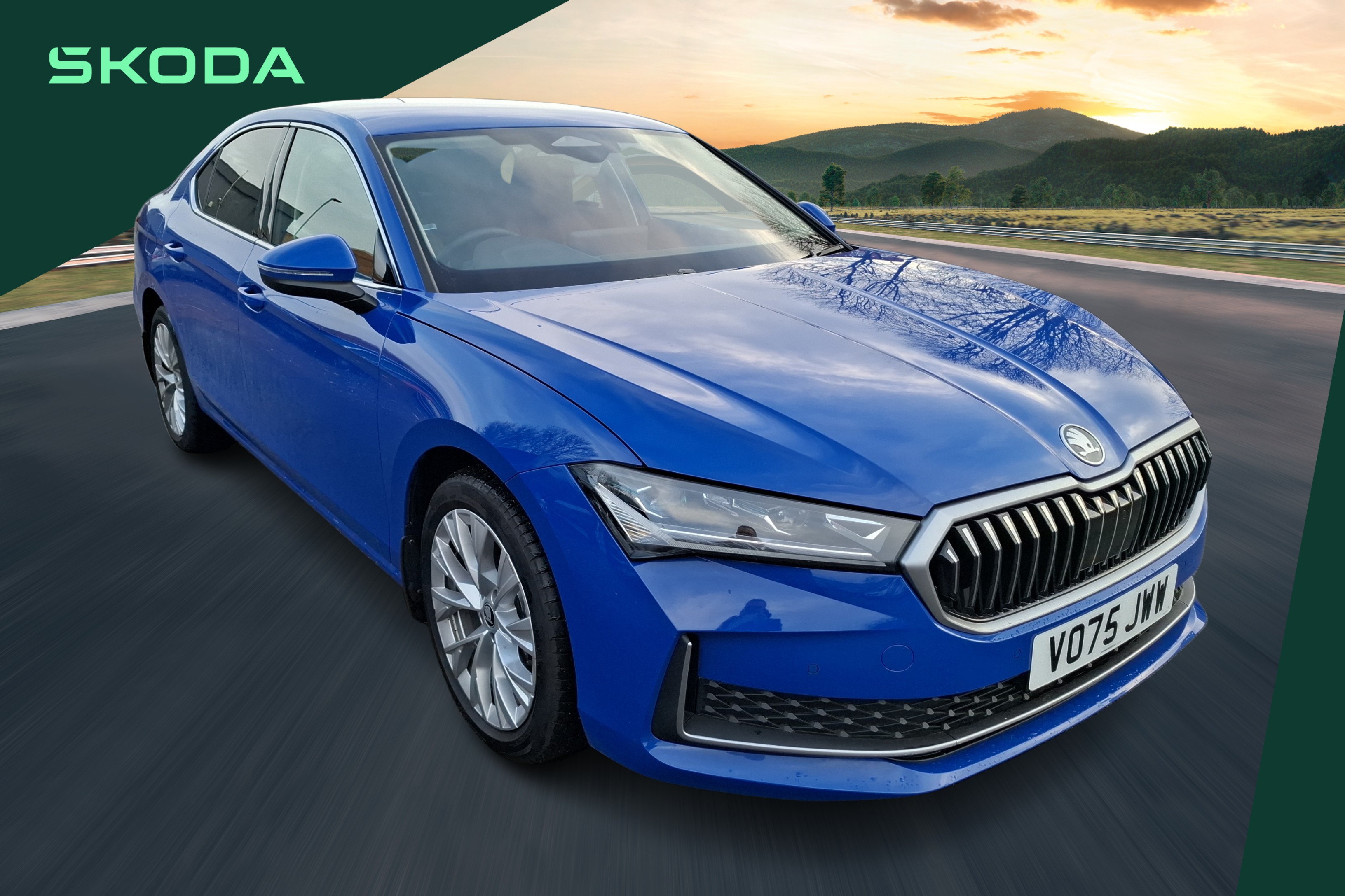 Main listing image - Skoda Superb