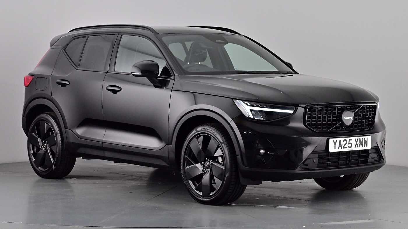 Main listing image - Volvo XC40