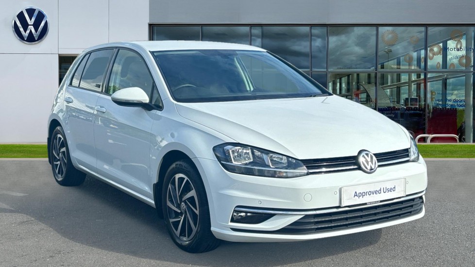 Main listing image - Volkswagen Golf