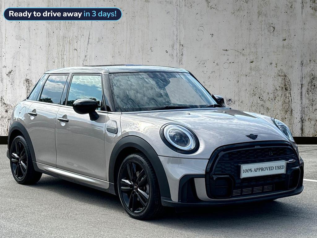 Main listing image - MINI Hatchback 5dr