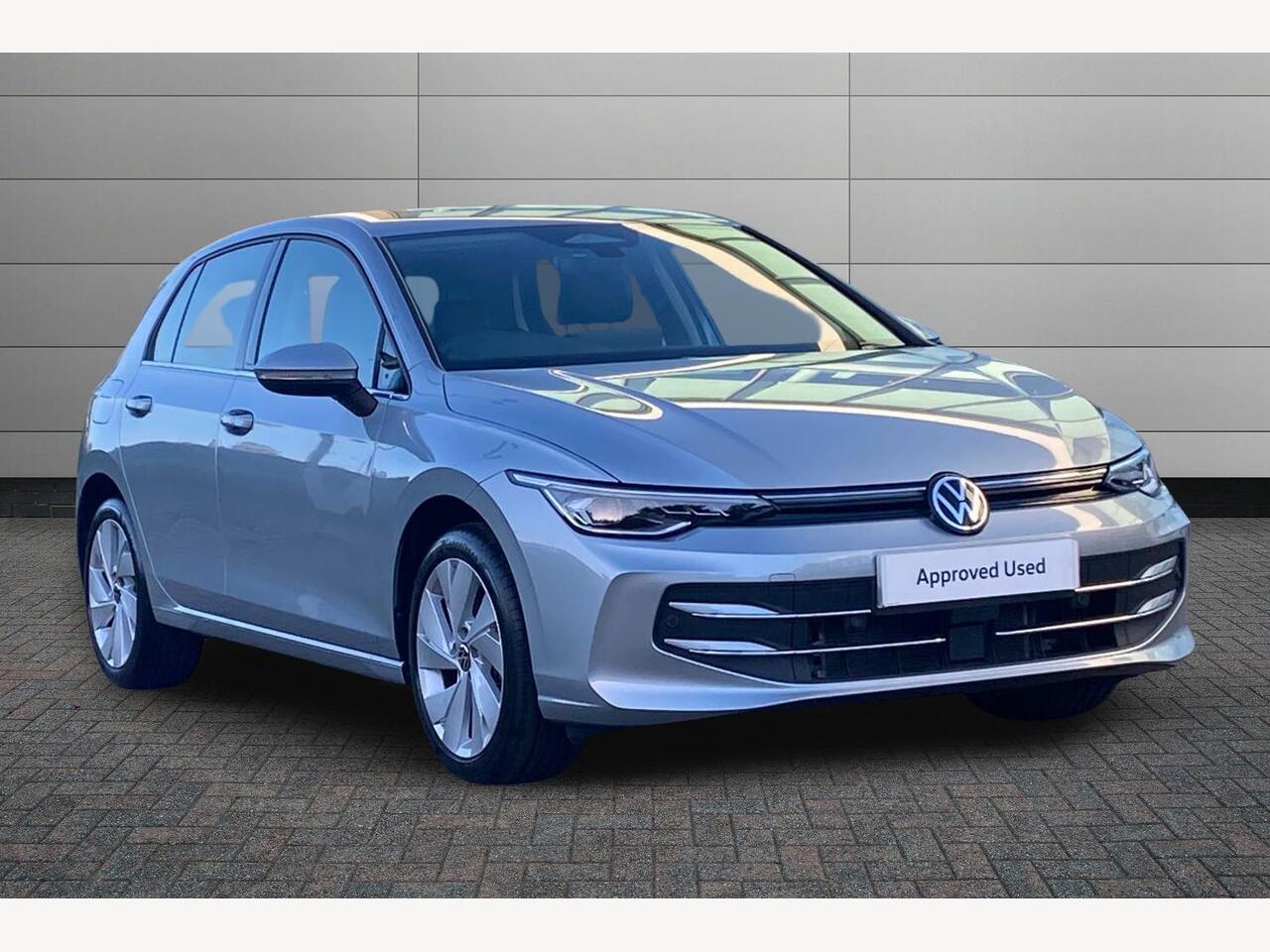 Main listing image - Volkswagen Golf