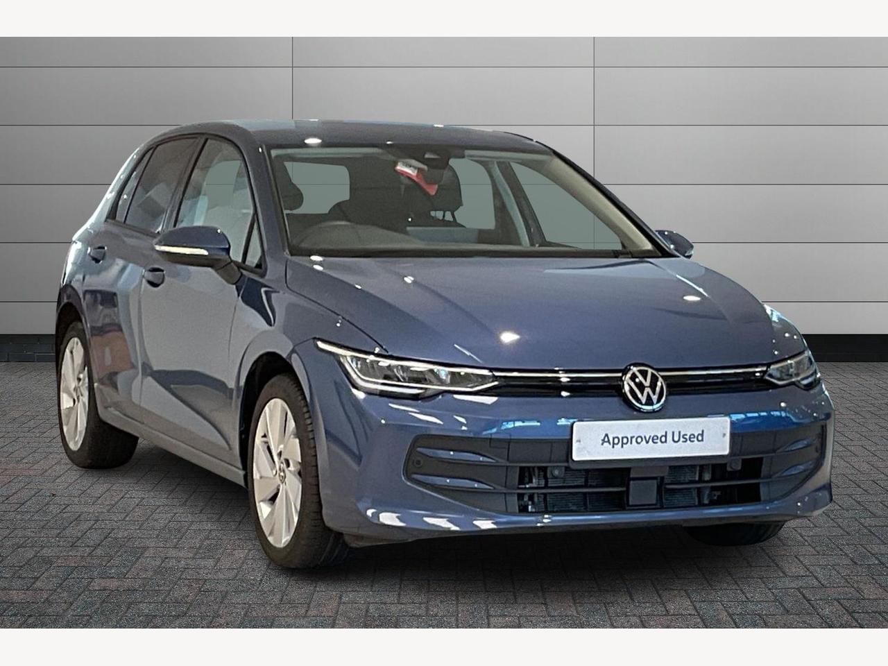 Main listing image - Volkswagen Golf