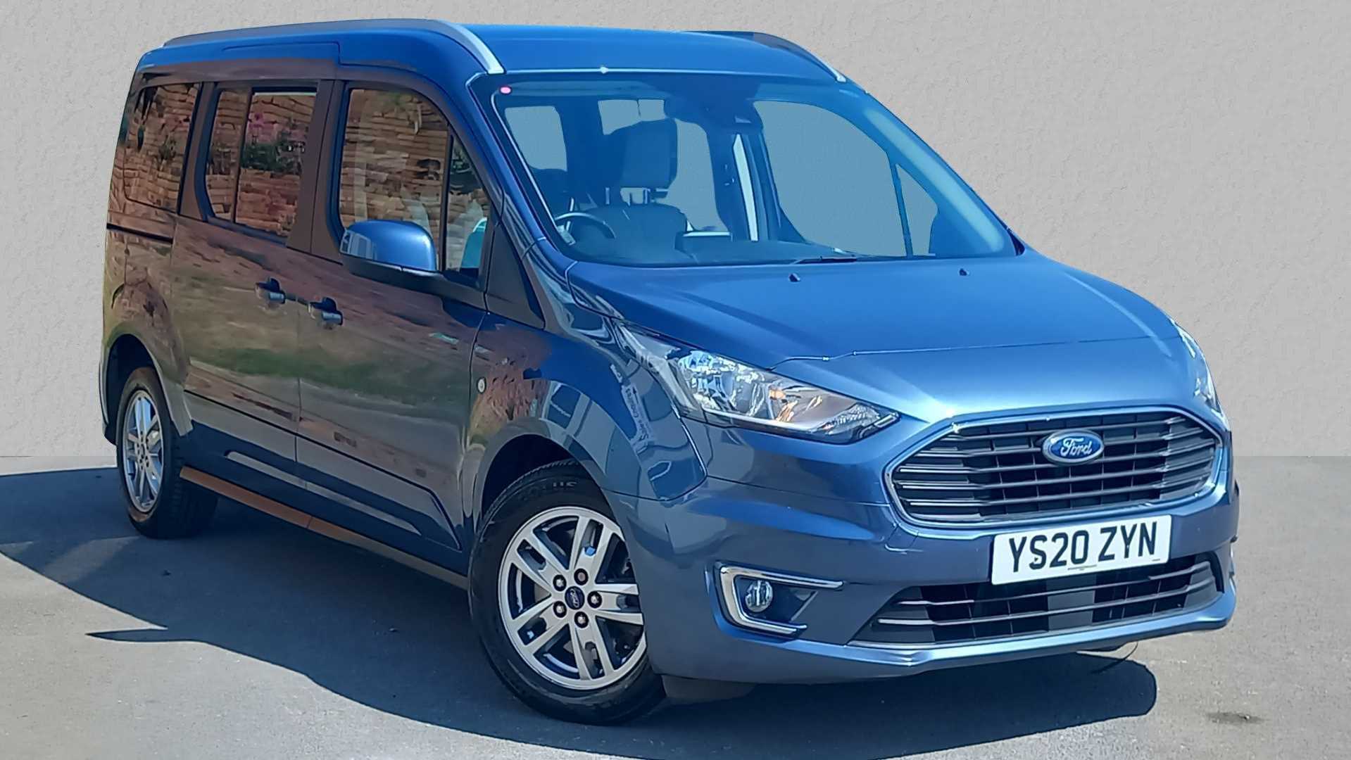 Main listing image - Ford Grand Tourneo Connect