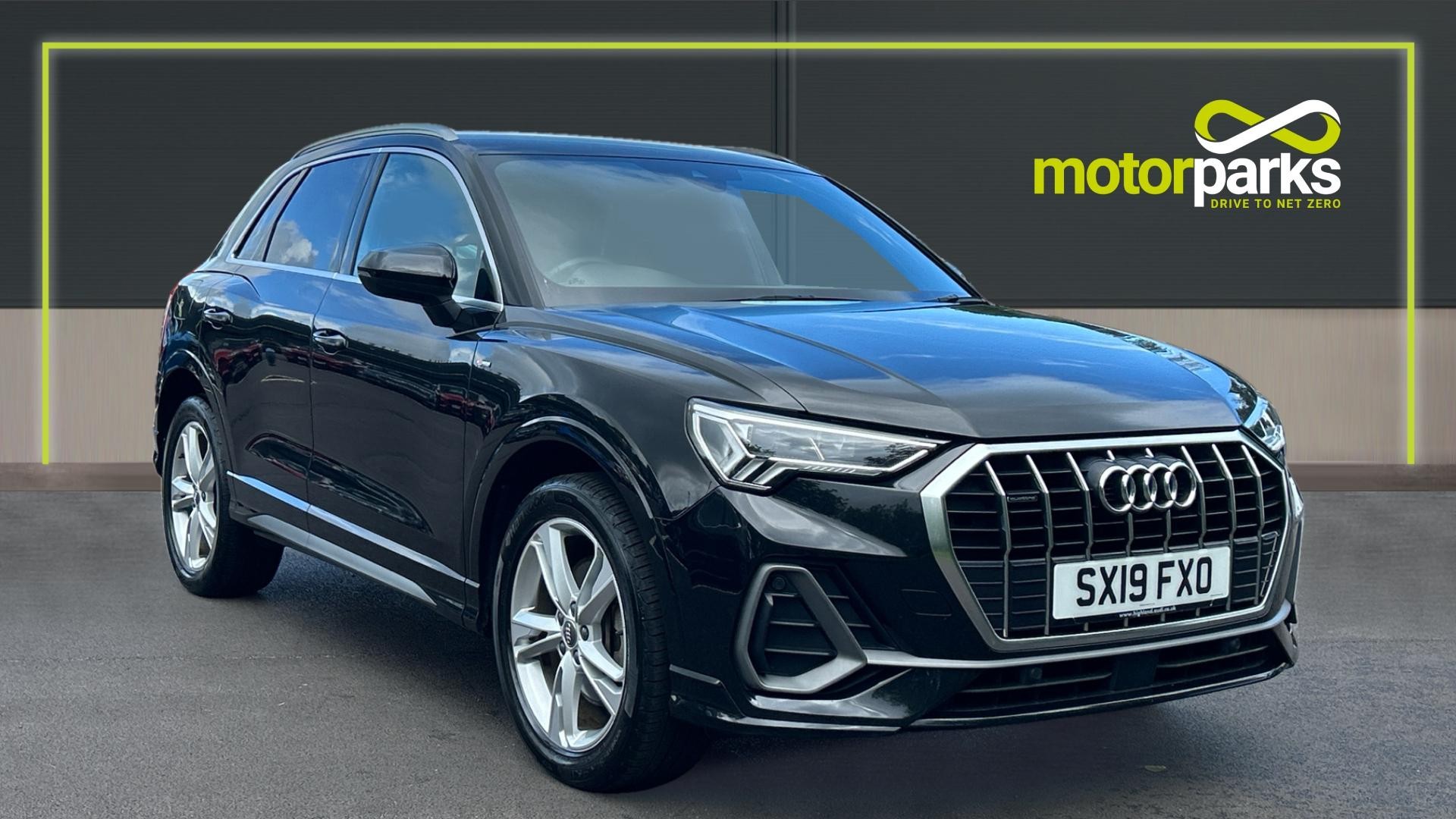 Main listing image - Audi Q3