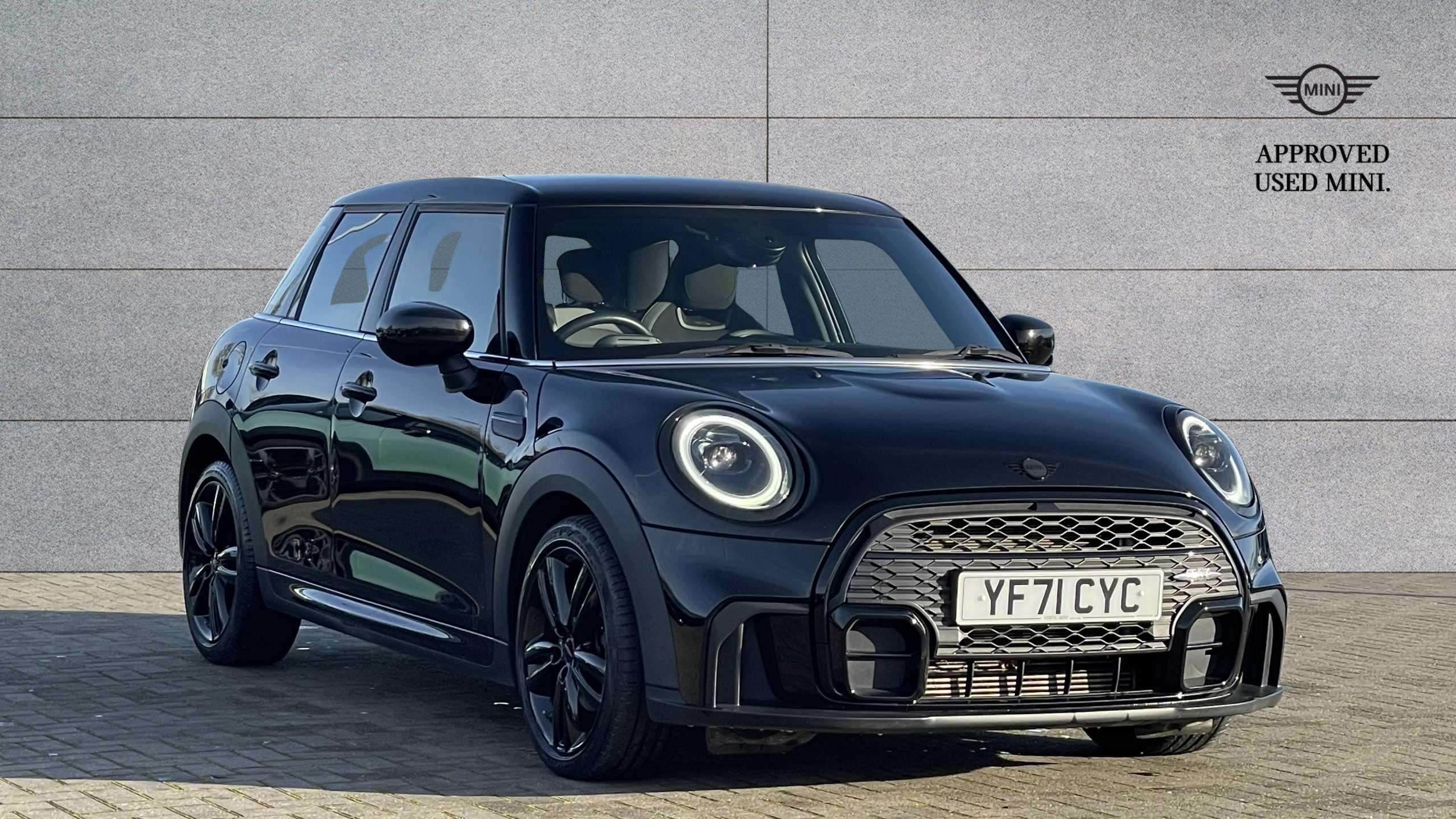 Main listing image - MINI Hatchback 5dr