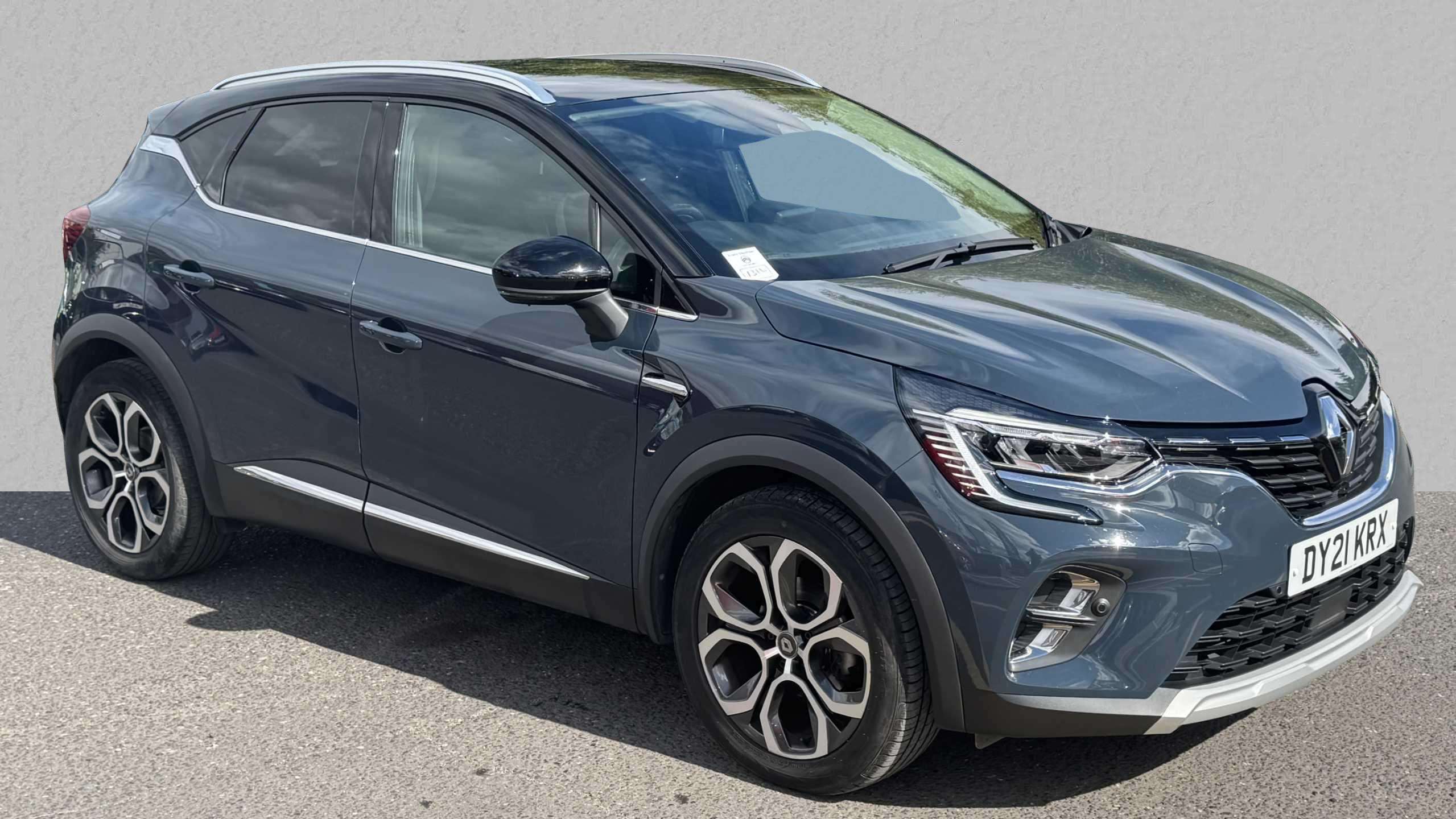 Main listing image - Renault Captur