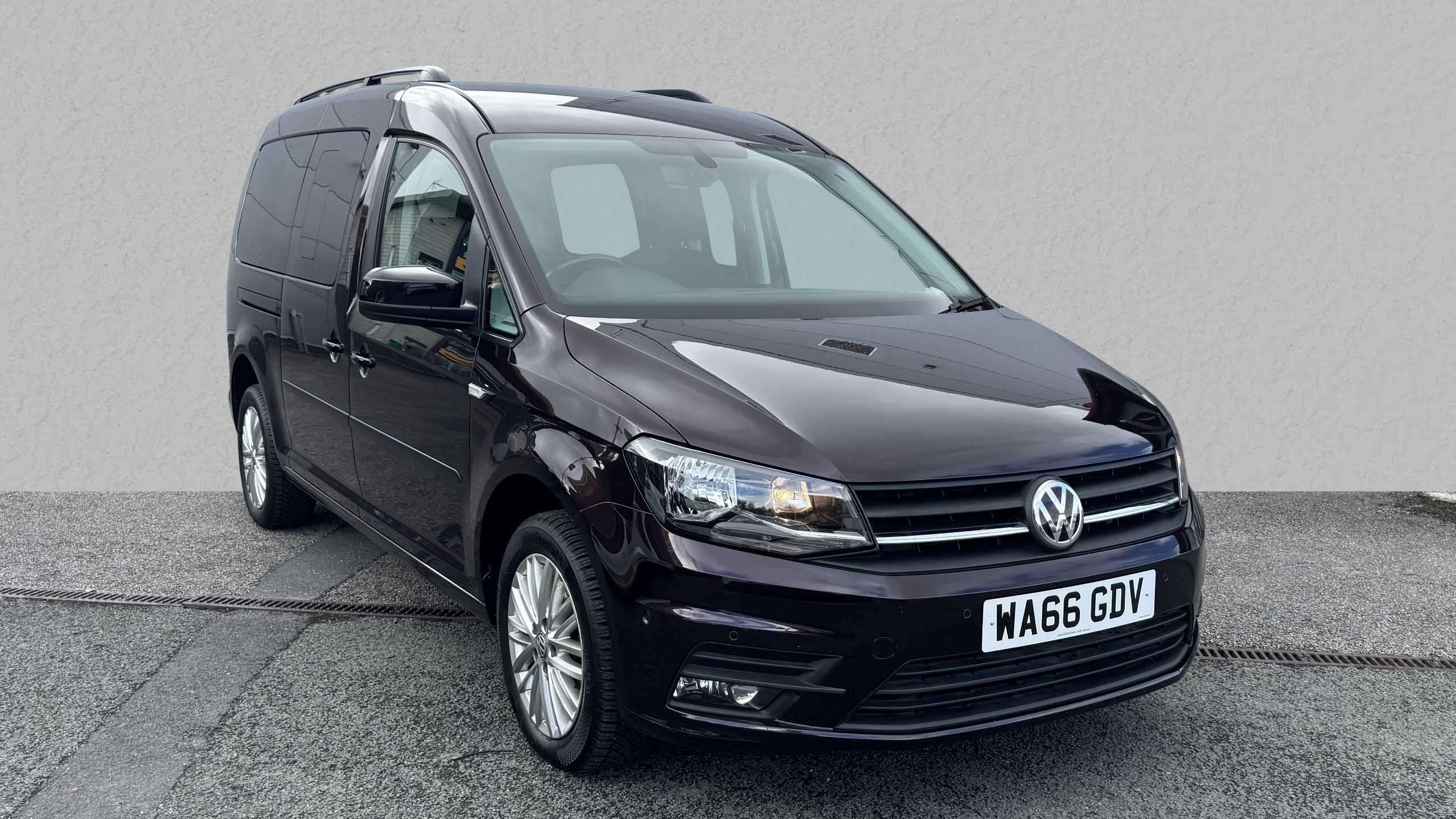 Main listing image - Volkswagen Caddy Maxi Life