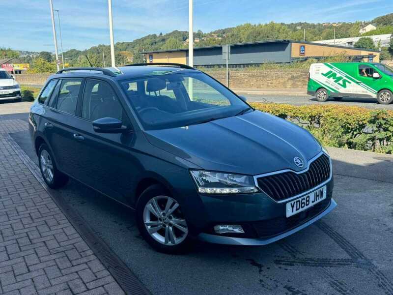 Main listing image - Skoda Fabia Estate