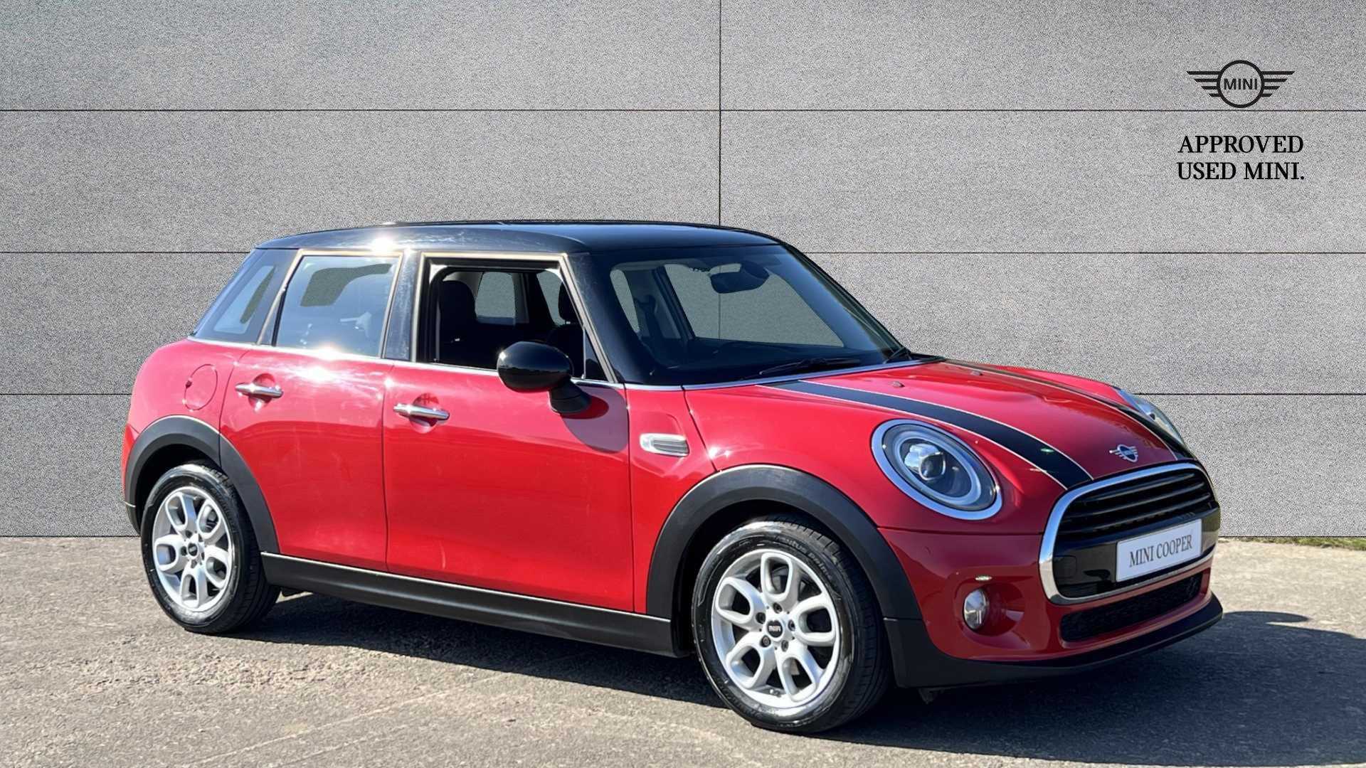 Main listing image - MINI Hatchback 5dr