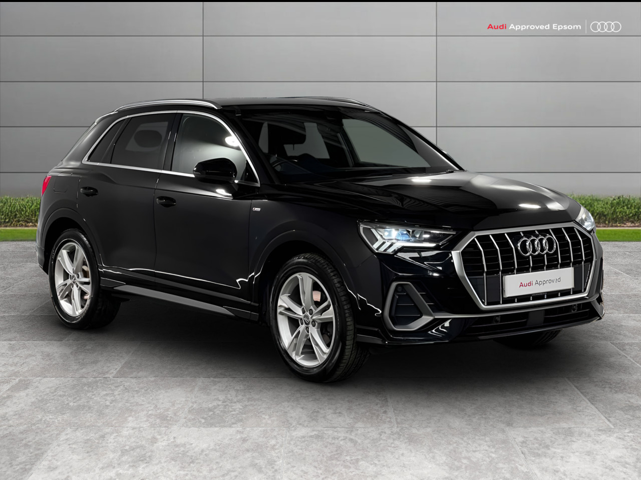 Main listing image - Audi Q3