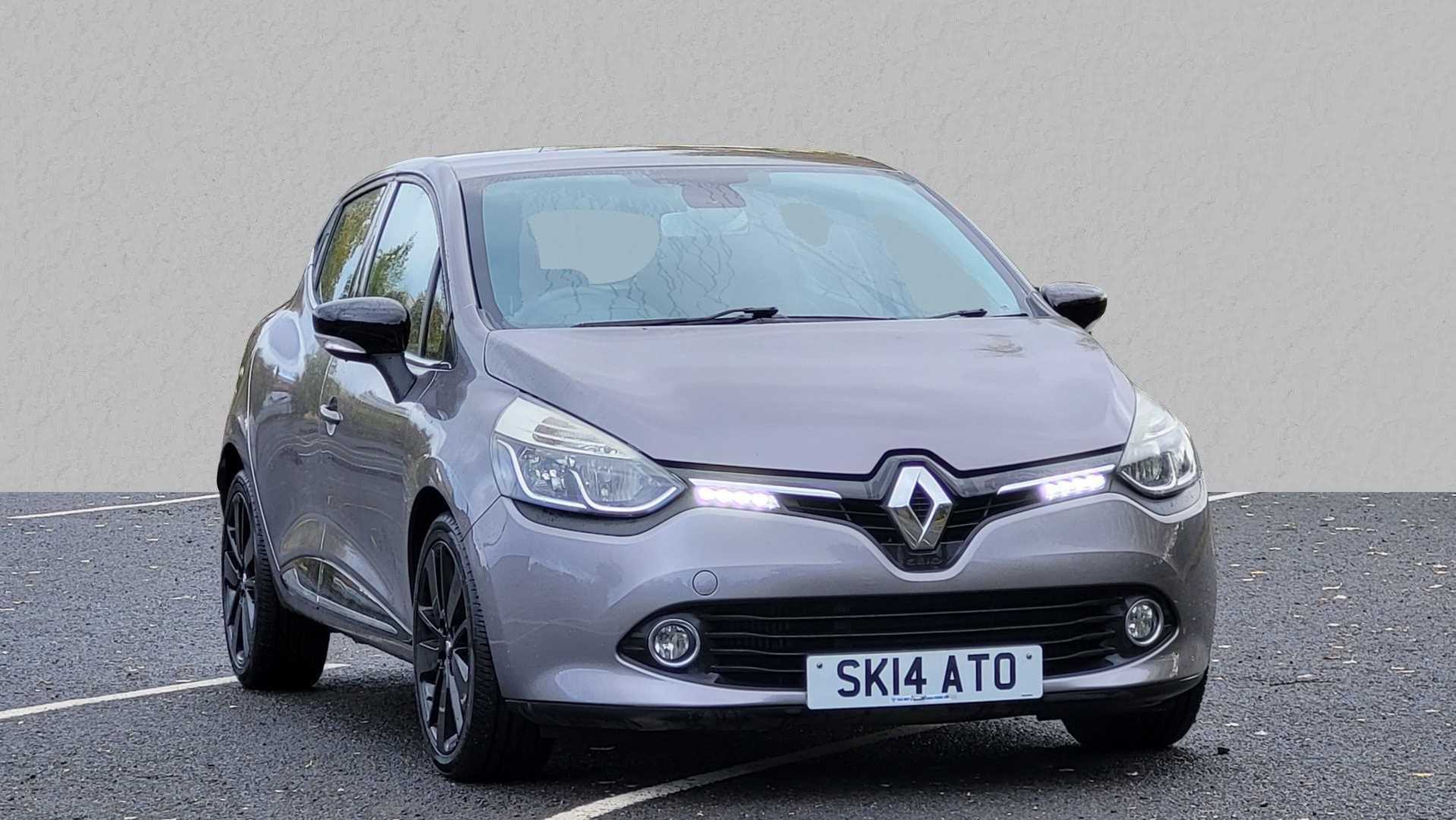 Main listing image - Renault Clio