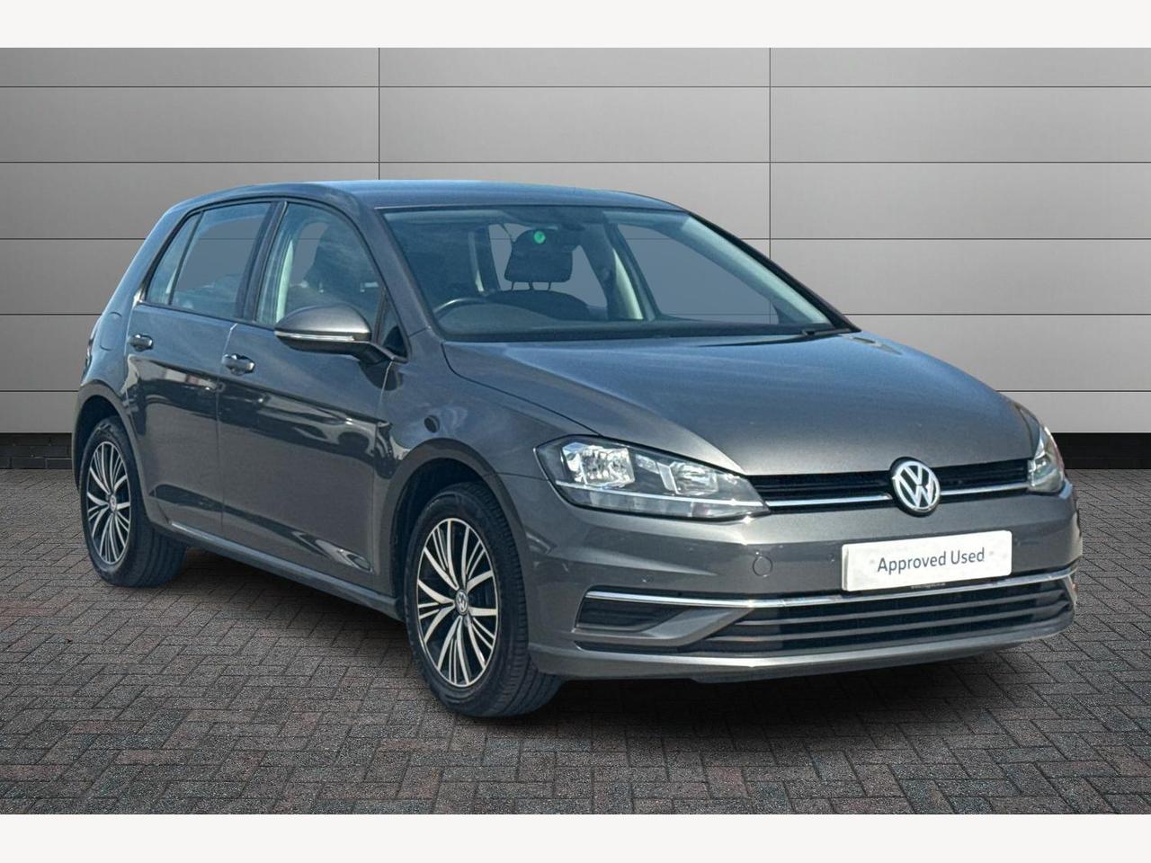Main listing image - Volkswagen Golf