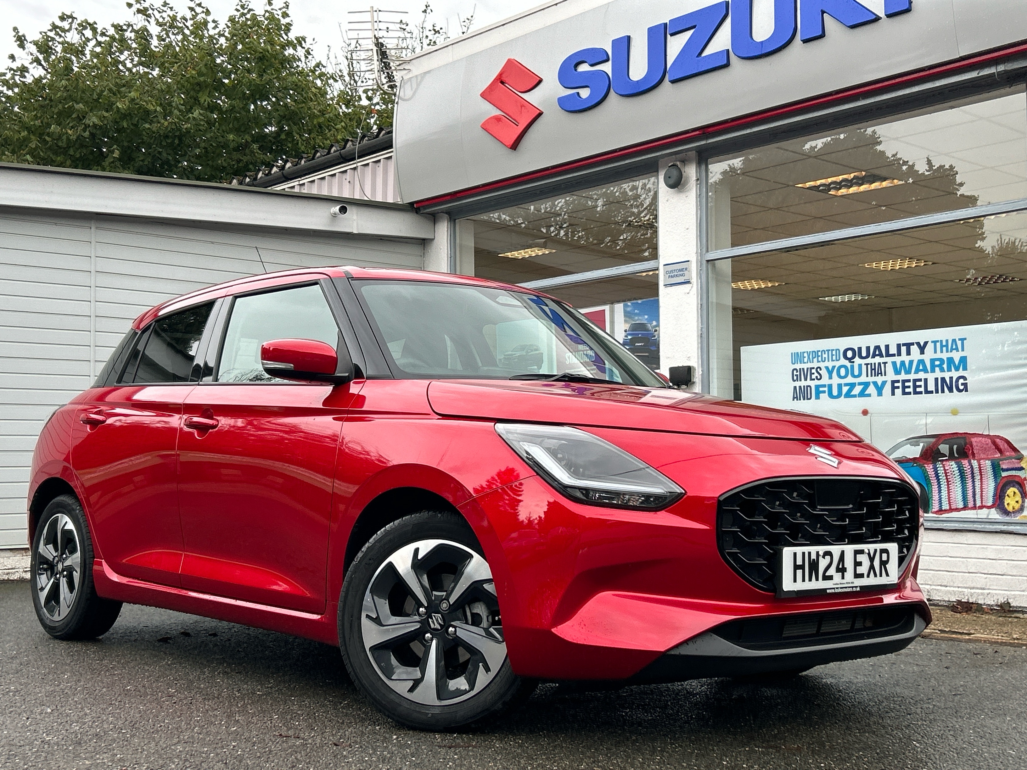 Main listing image - Suzuki Swift