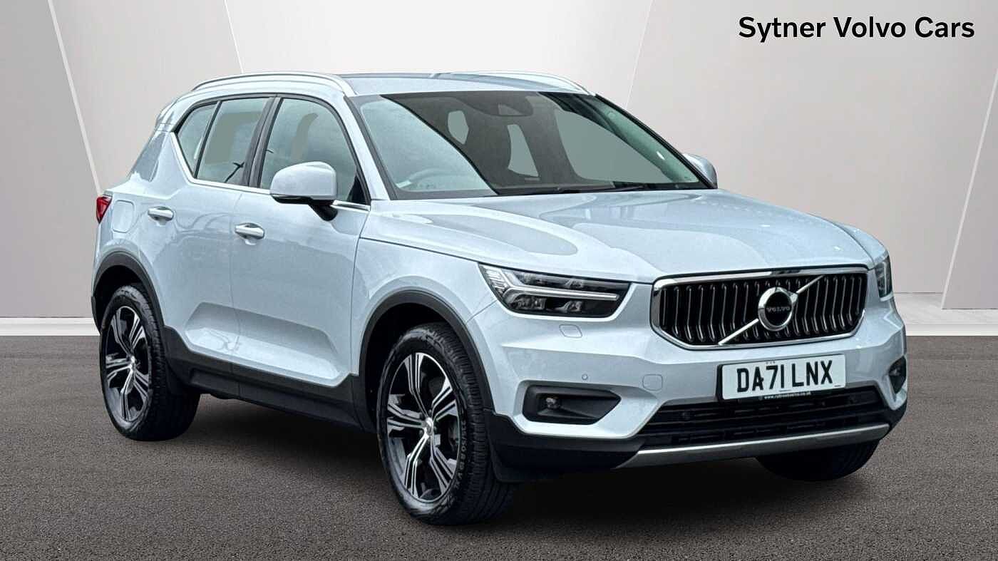 Main listing image - Volvo XC40 Recharge