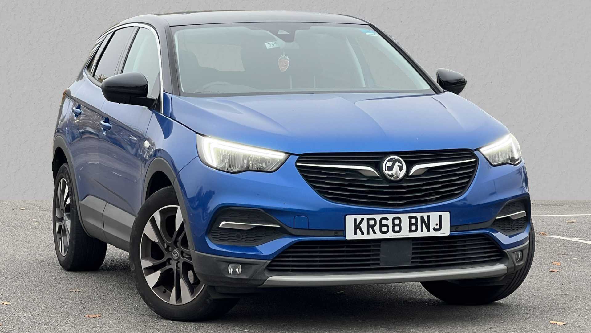 Main listing image - Vauxhall Grandland X