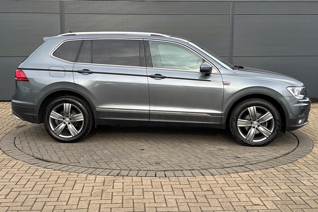 Main listing image - Volkswagen Tiguan Allspace