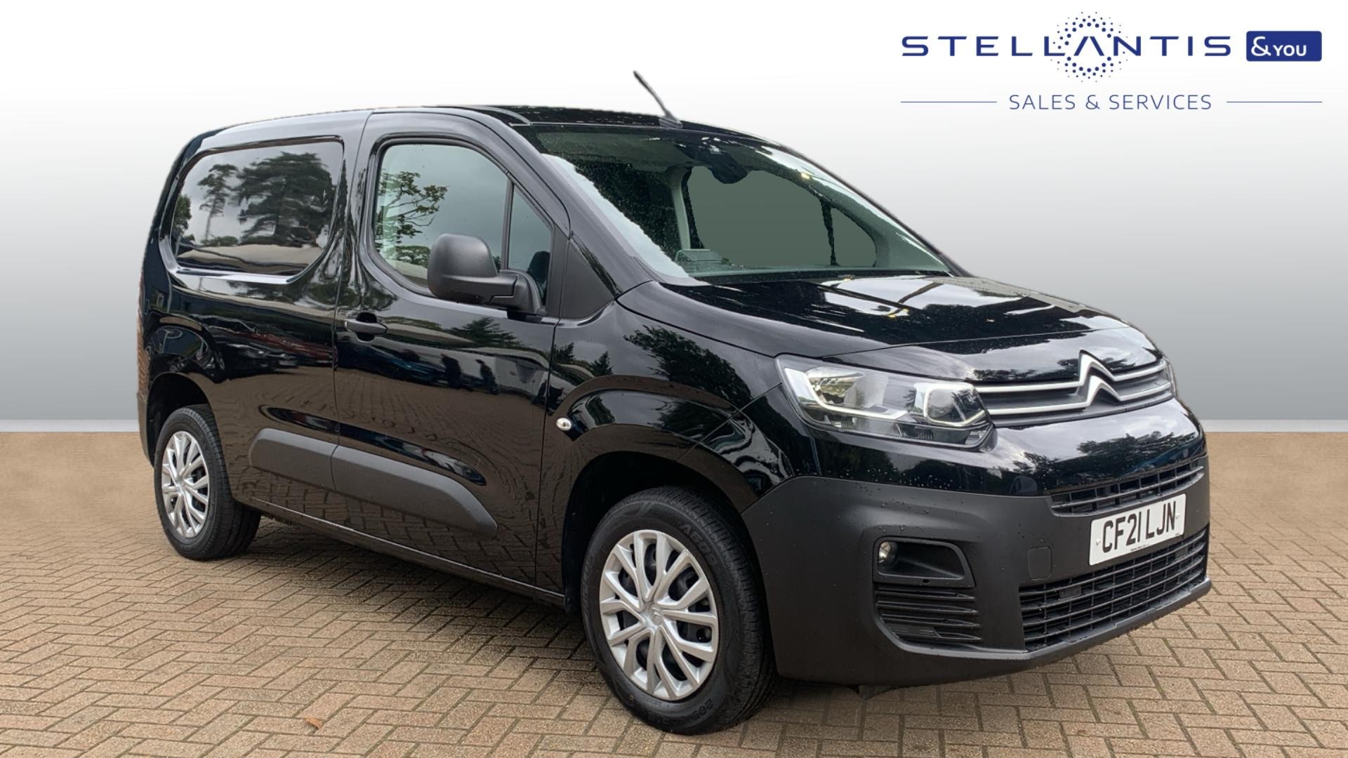 Main listing image - Citroen Berlingo Van