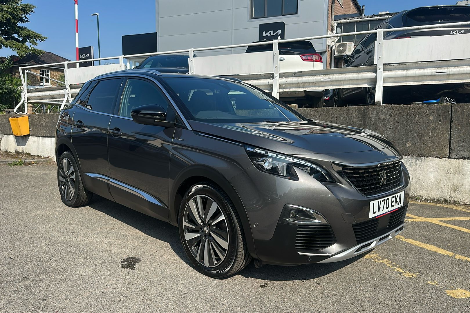 Main listing image - Peugeot 3008