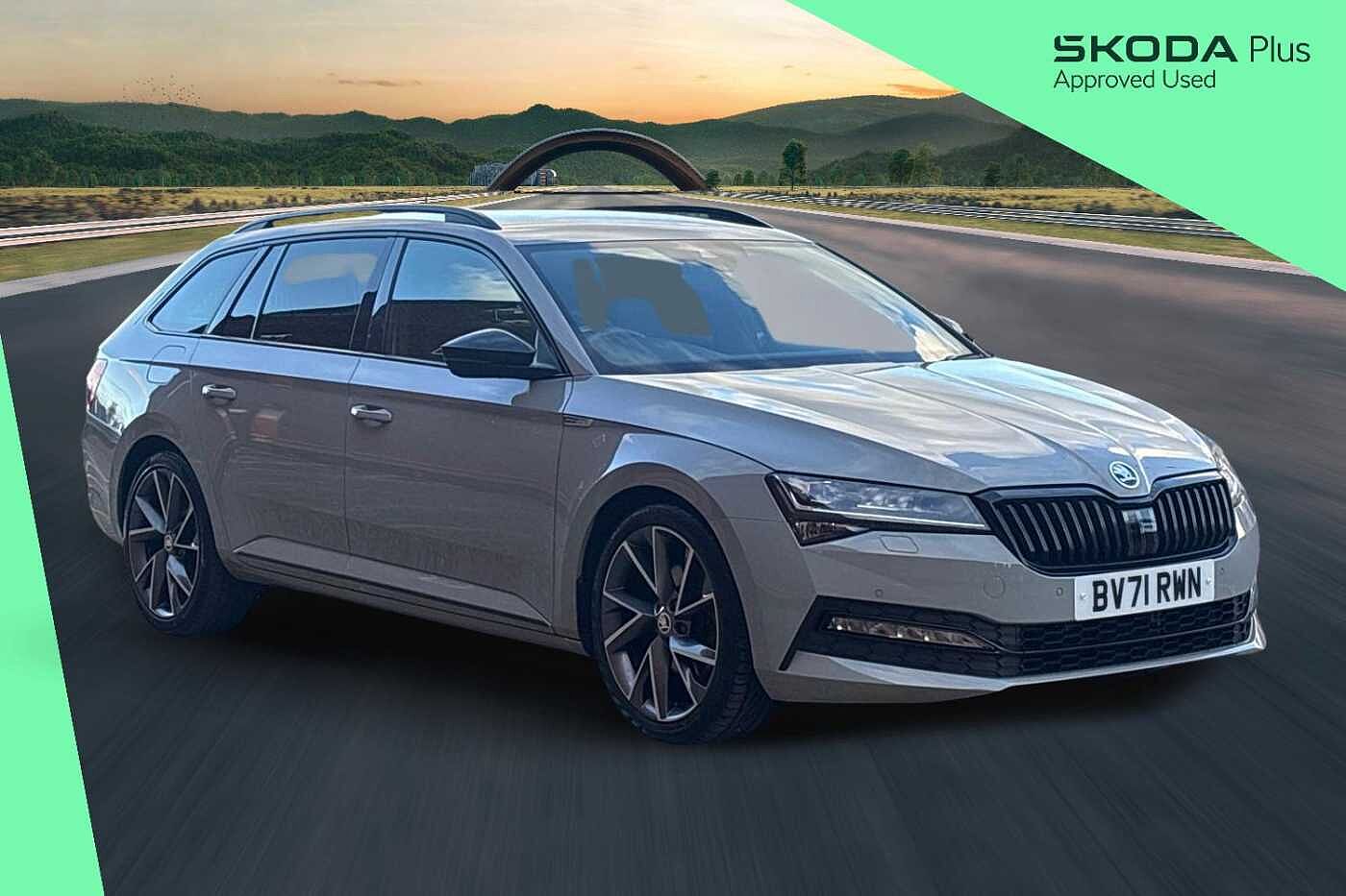 Main listing image - Skoda Superb Estate