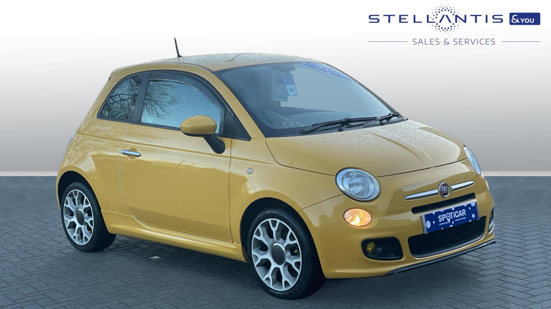 Main listing image - Fiat 500