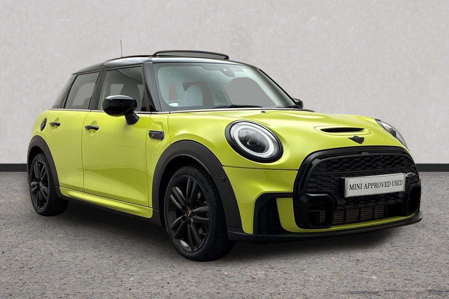 Main listing image - MINI Hatchback