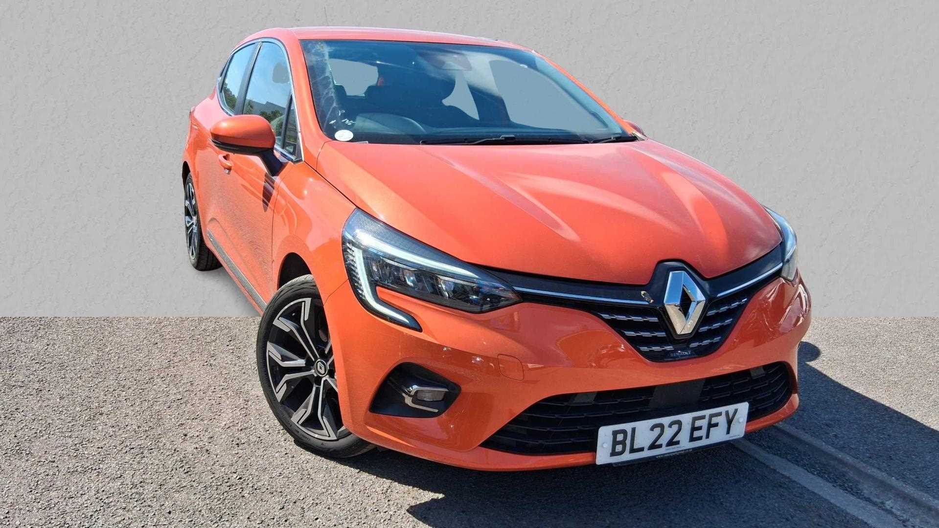 Main listing image - Renault Clio