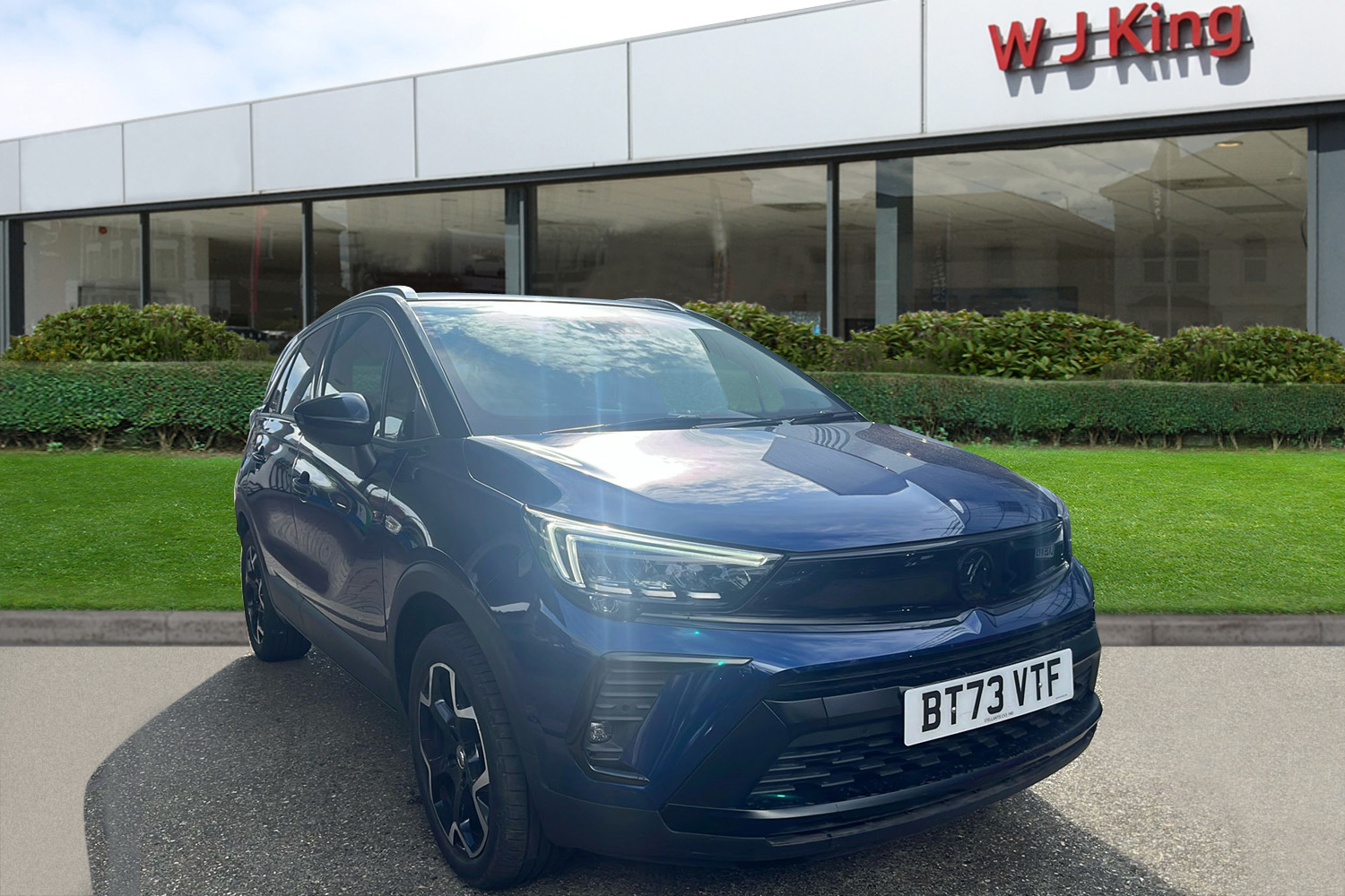 Main listing image - Vauxhall Crossland
