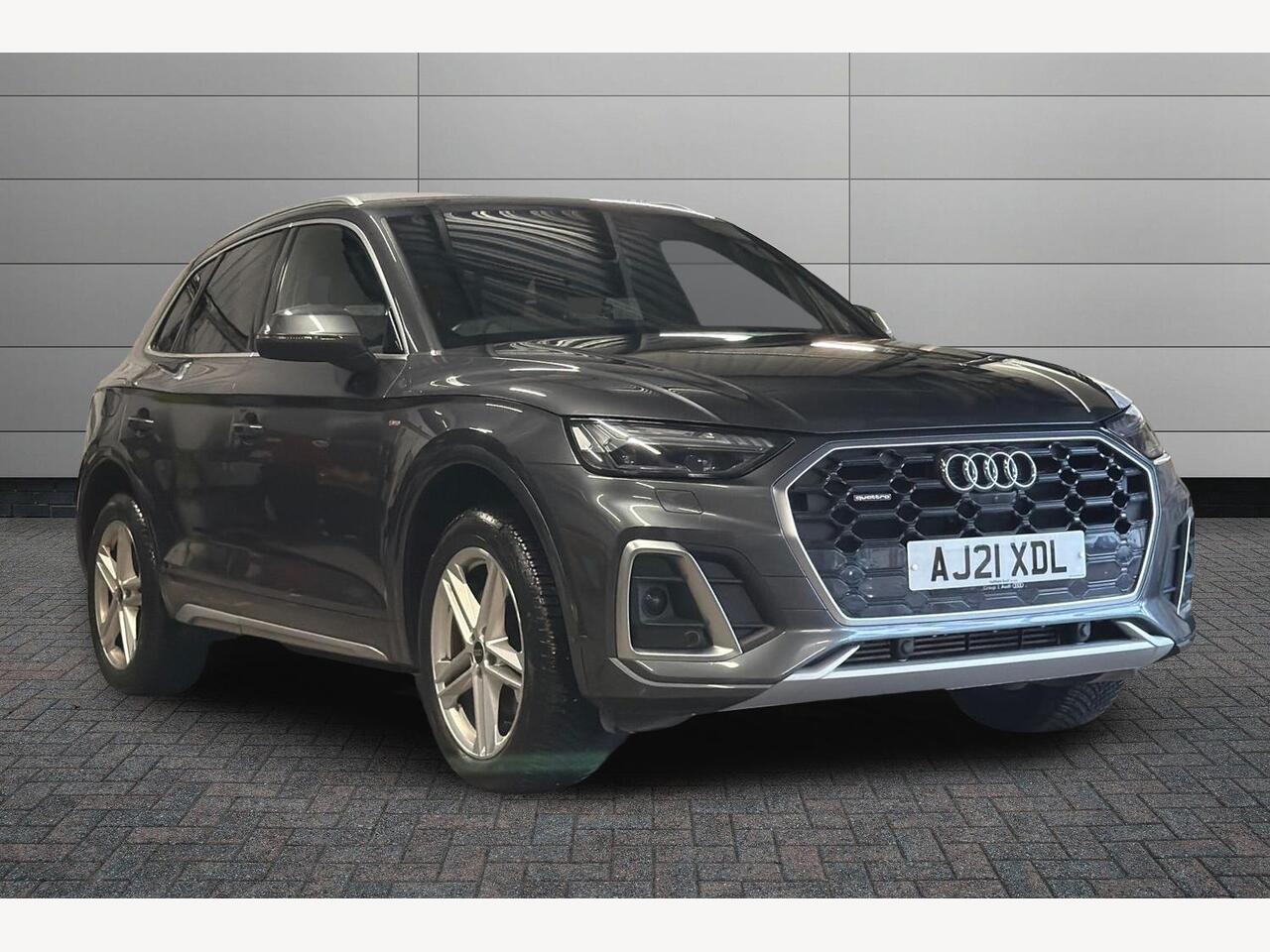 Main listing image - Audi Q5