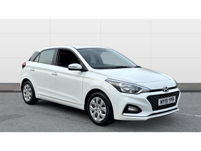 Main listing image - Hyundai i20